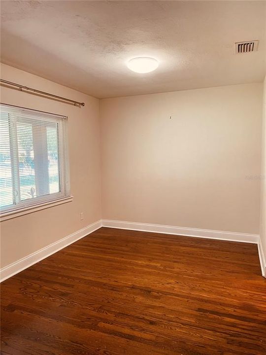 Activo con contrato: $449,000 (2 camas, 2 baños, 1424 Pies cuadrados)