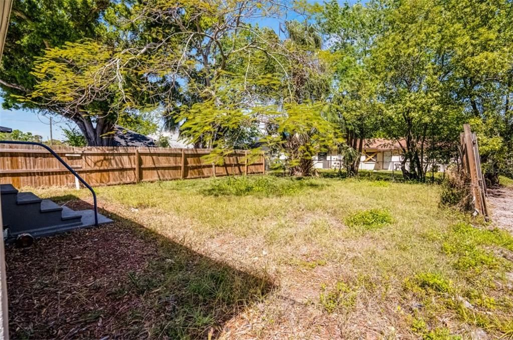 For Sale: $379,990 (3 beds, 2 baths, 1152 Square Feet)