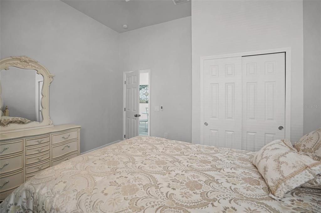 For Sale: $379,990 (3 beds, 2 baths, 1152 Square Feet)