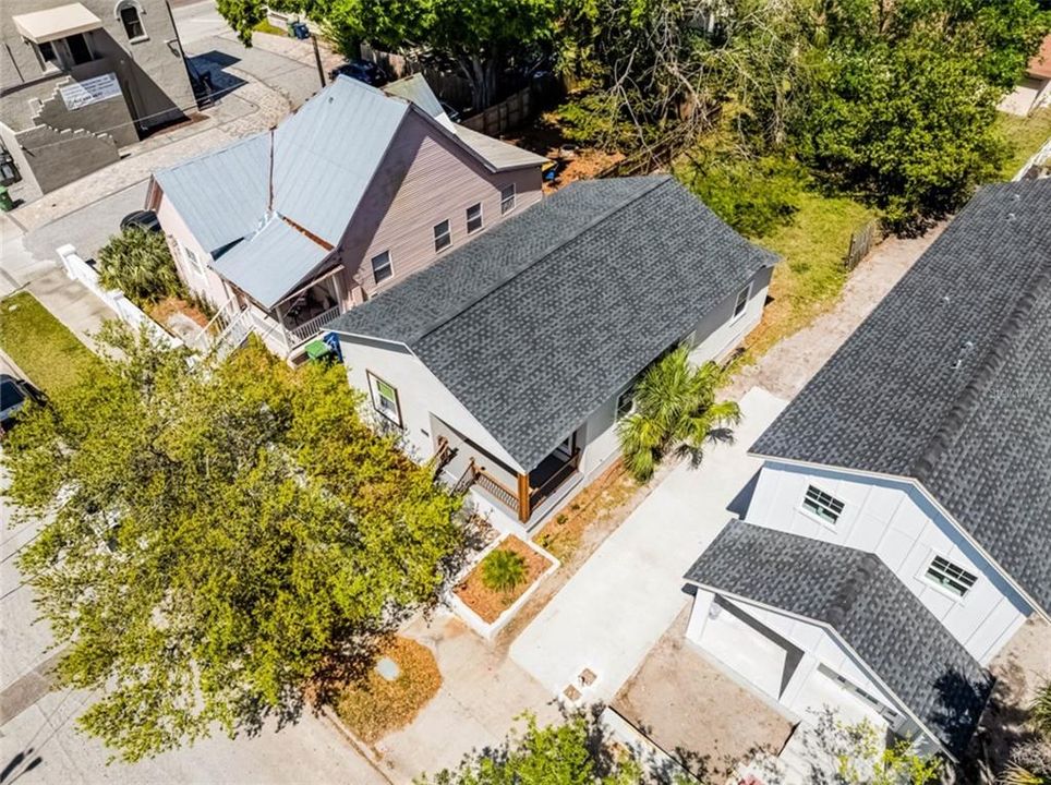 For Sale: $379,990 (3 beds, 2 baths, 1152 Square Feet)