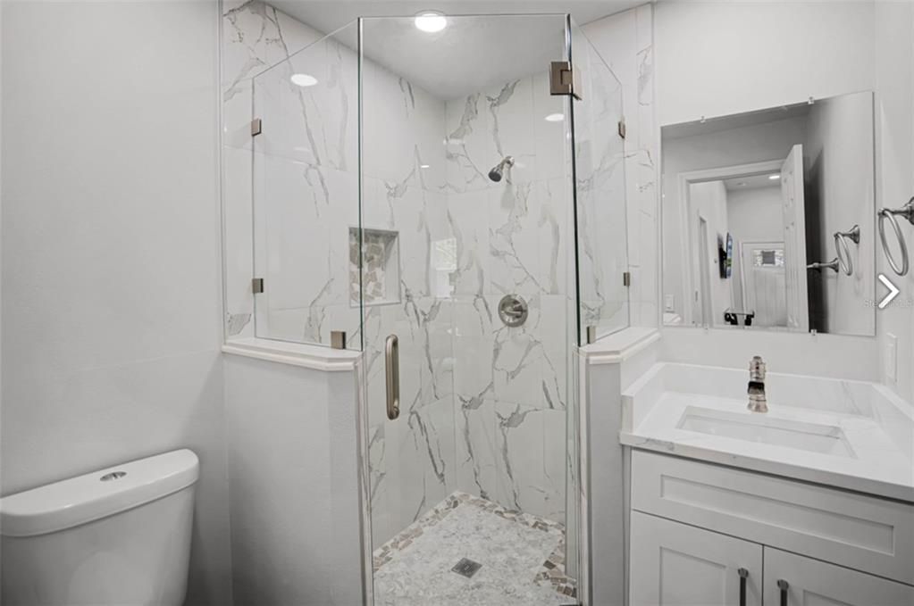 For Sale: $379,990 (3 beds, 2 baths, 1152 Square Feet)