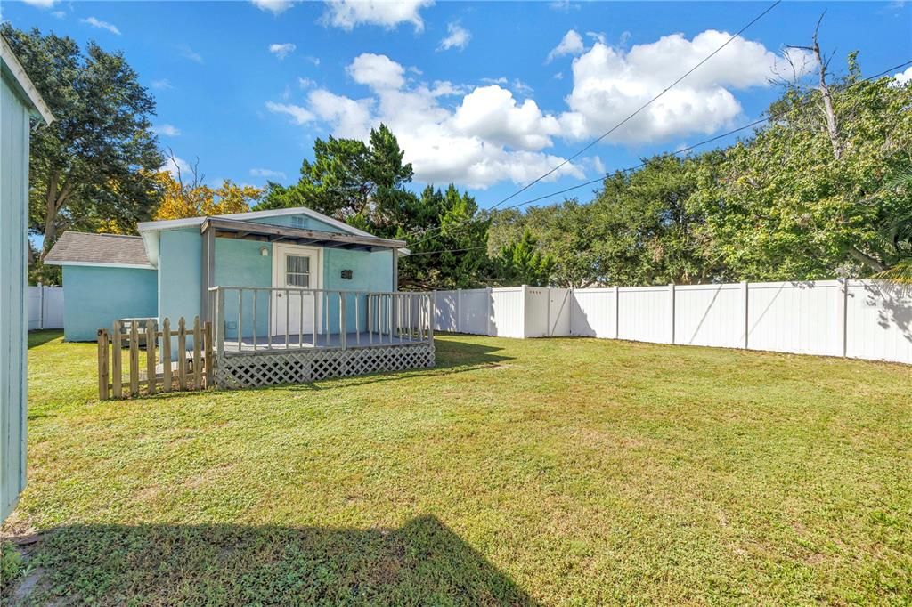 На продажу: $287,500 (2 спален, 1 ванн, 920 Квадратных фут)