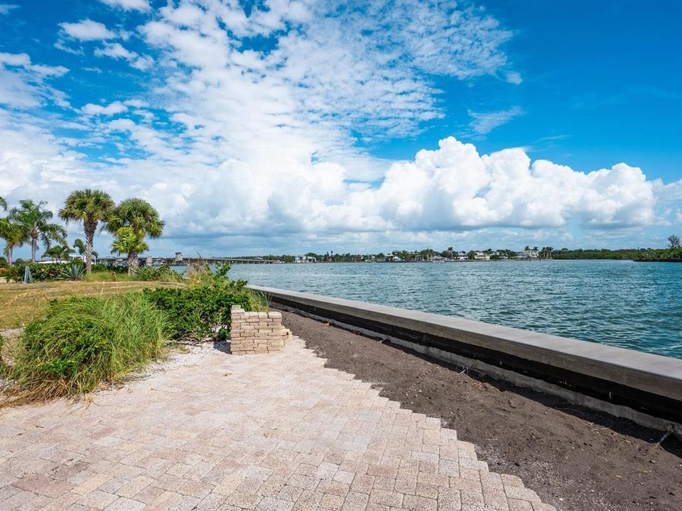 En Venta: $4,675,000 (0.26 acres)