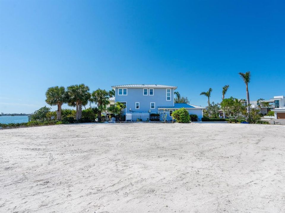 En Venta: $4,675,000 (0.26 acres)