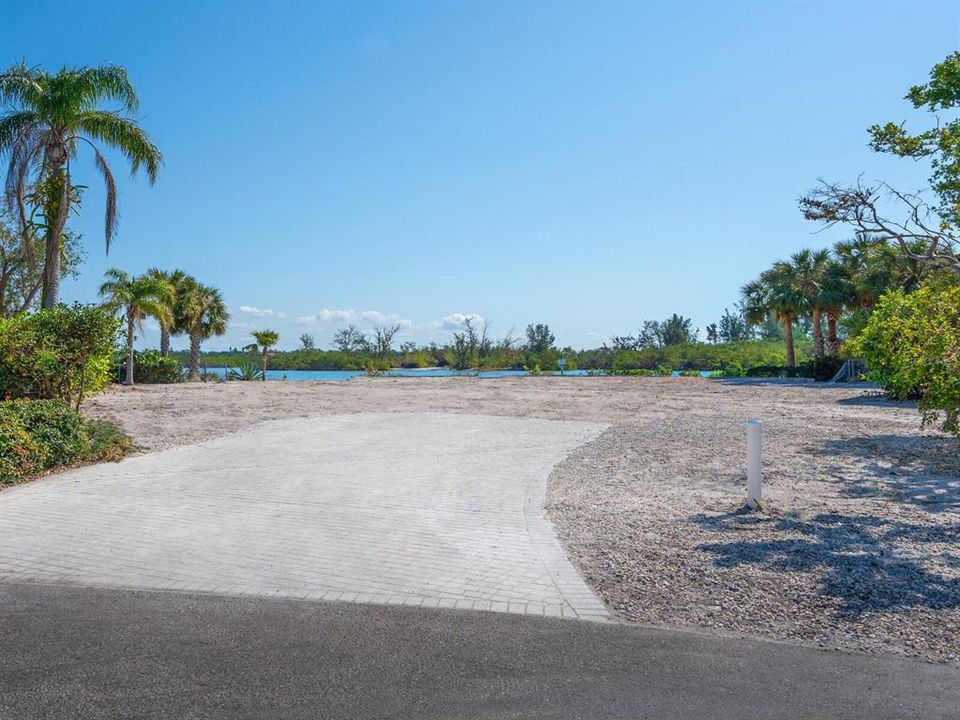 En Venta: $4,675,000 (0.26 acres)