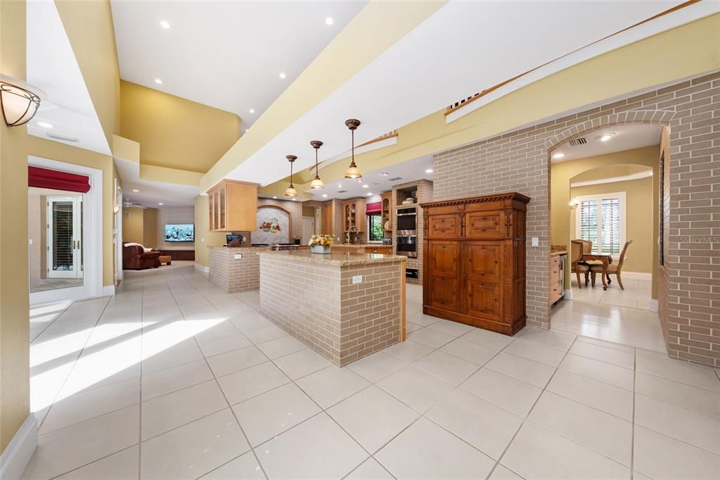 待售: $1,780,000 (5 贝兹, 5 浴室, 6776 平方英尺)