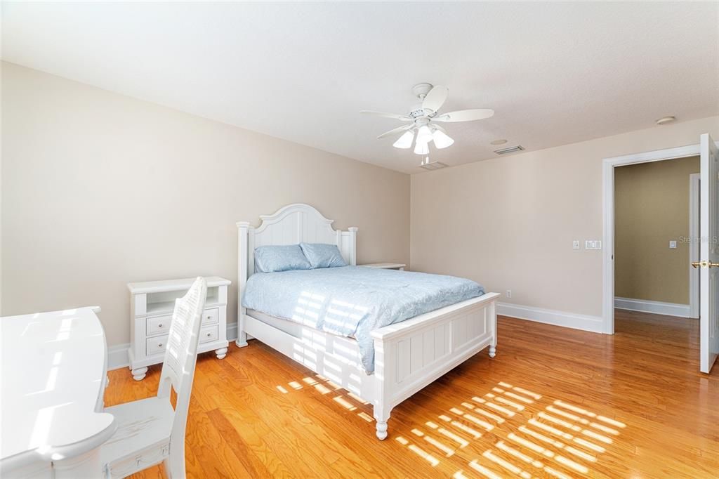 待售: $1,780,000 (5 贝兹, 5 浴室, 6776 平方英尺)