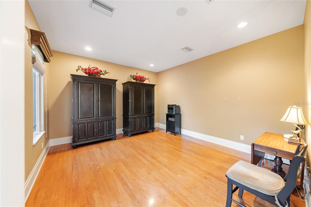 待售: $1,780,000 (5 贝兹, 5 浴室, 6776 平方英尺)