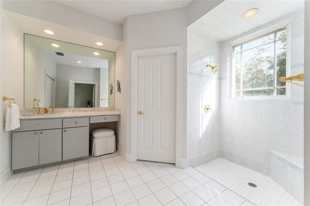 待售: $1,780,000 (5 贝兹, 5 浴室, 6776 平方英尺)