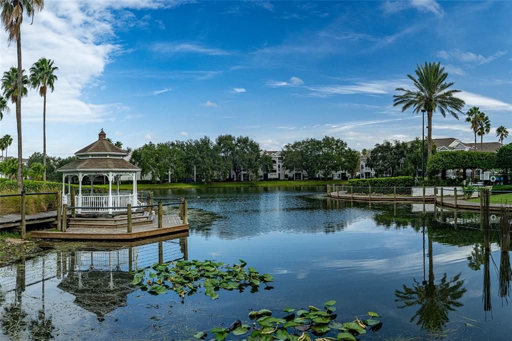 Active With Contract: $140,000 (2 beds, 2 baths, 874 Square Feet)