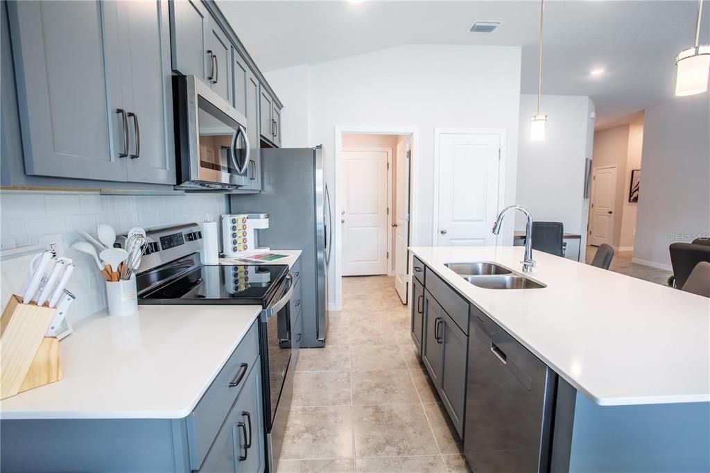 待售: $279,000 (3 贝兹, 2 浴室, 1351 平方英尺)