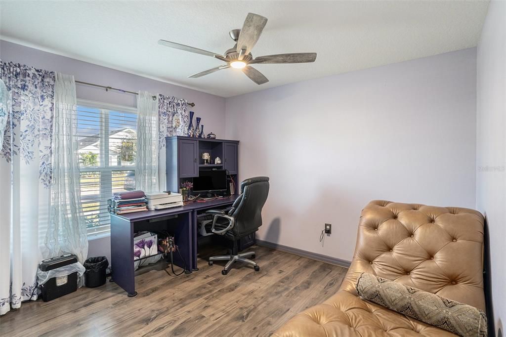 En Venta: $325,000 (4 camas, 2 baños, 1846 Pies cuadrados)