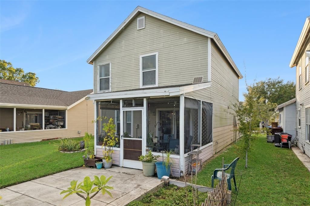 En Venta: $310,000 (3 camas, 3 baños, 1393 Pies cuadrados)