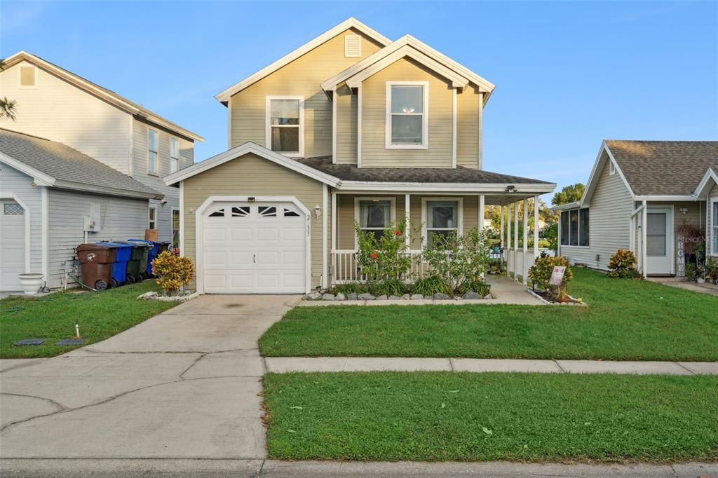 En Venta: $310,000 (3 camas, 3 baños, 1393 Pies cuadrados)