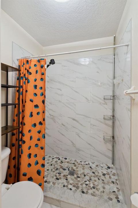 En Venta: $310,000 (3 camas, 3 baños, 1393 Pies cuadrados)