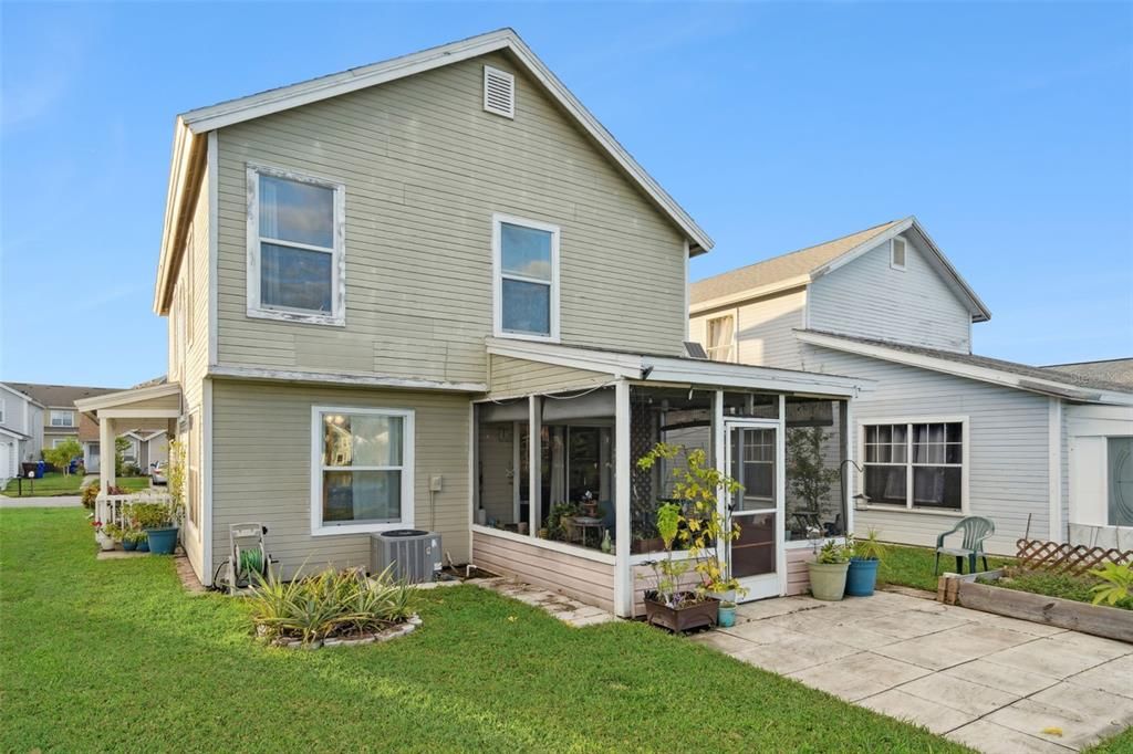 En Venta: $310,000 (3 camas, 3 baños, 1393 Pies cuadrados)