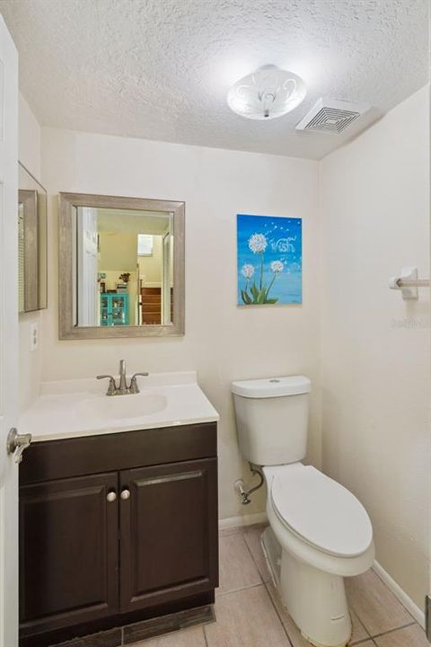 En Venta: $310,000 (3 camas, 3 baños, 1393 Pies cuadrados)