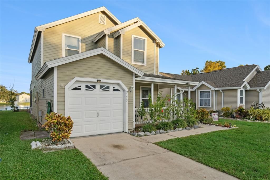 En Venta: $310,000 (3 camas, 3 baños, 1393 Pies cuadrados)