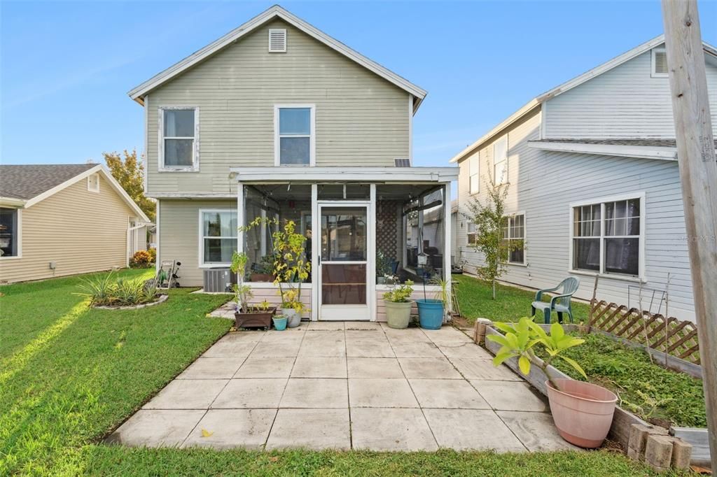 En Venta: $310,000 (3 camas, 3 baños, 1393 Pies cuadrados)