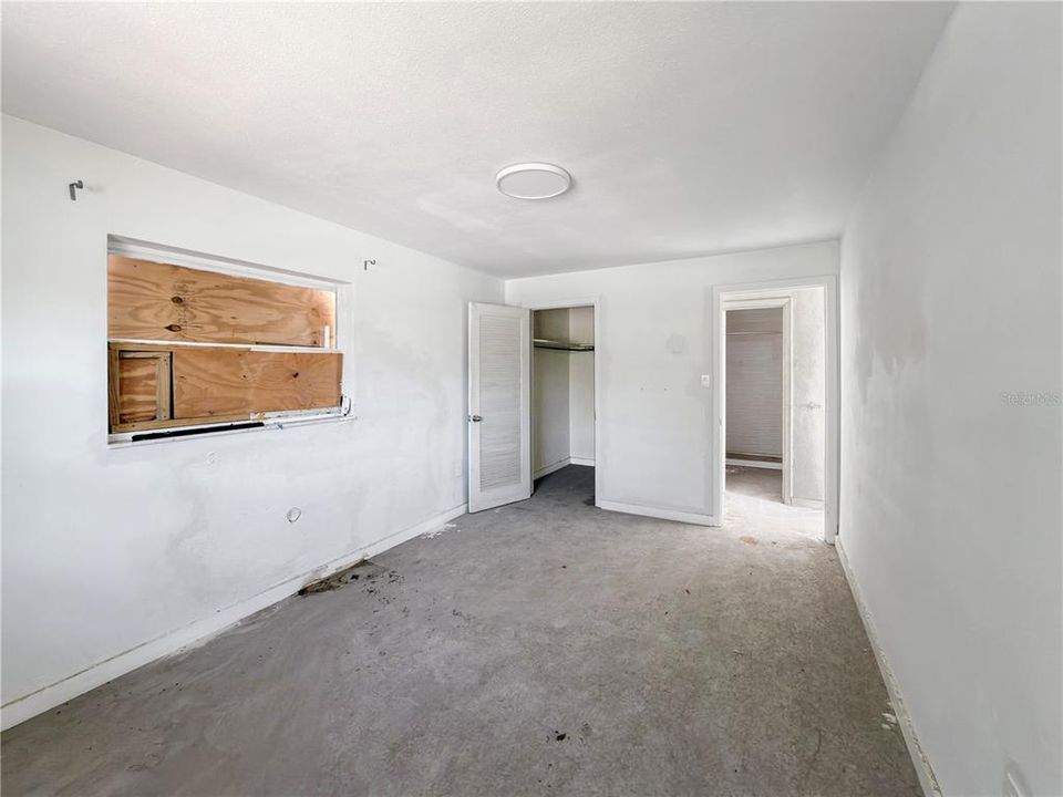 合同活跃: $329,900 (3 贝兹, 0 浴室, 1399 平方英尺)