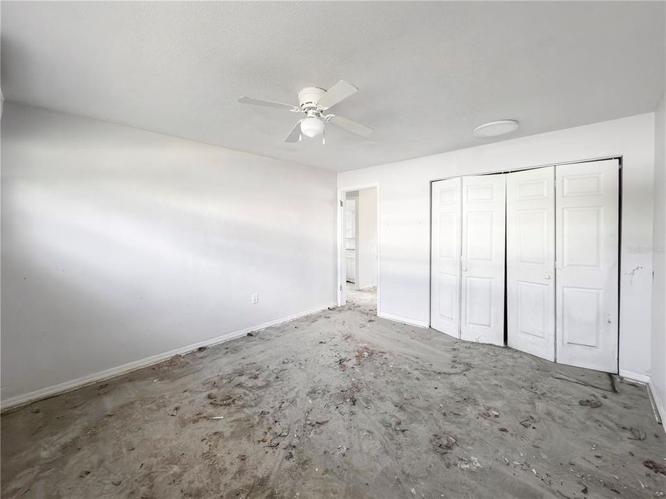 合同活跃: $329,900 (3 贝兹, 0 浴室, 1399 平方英尺)