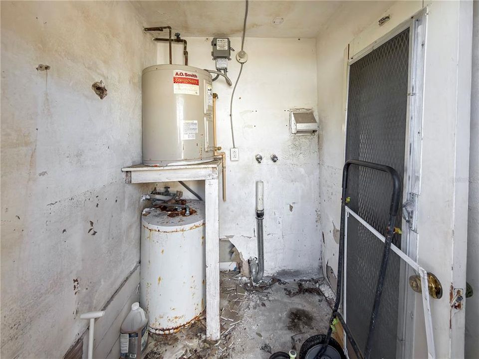 合同活跃: $329,900 (3 贝兹, 0 浴室, 1399 平方英尺)