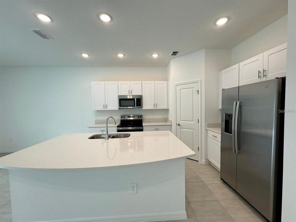 出租: $1,795 (3 贝兹, 2 浴室, 1663 平方英尺)