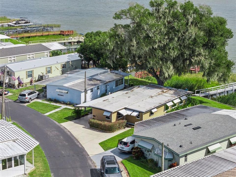 合同活跃: $225,000 (2 贝兹, 2 浴室, 1044 平方英尺)