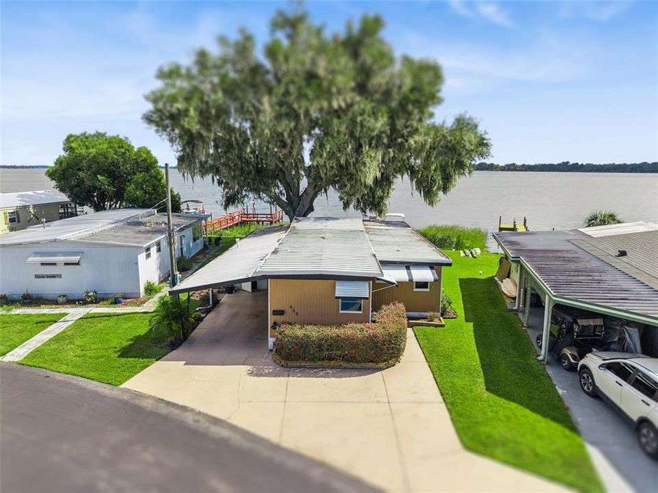 合同活跃: $225,000 (2 贝兹, 2 浴室, 1044 平方英尺)