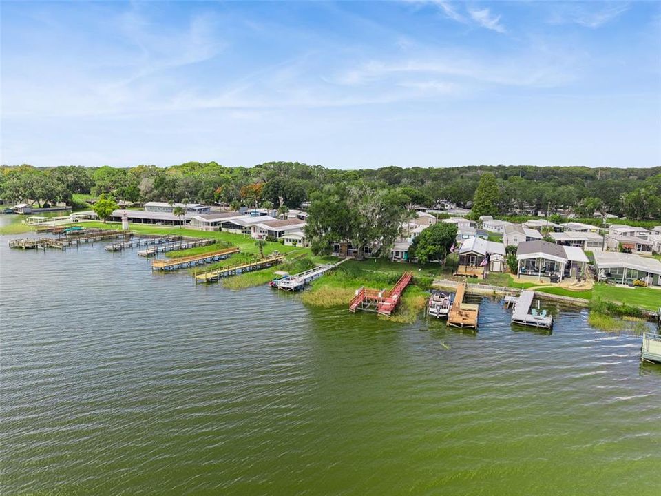 合同活跃: $225,000 (2 贝兹, 2 浴室, 1044 平方英尺)