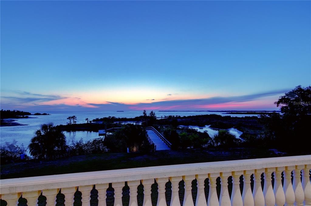 For Rent: $50,000 (5 beds, 5 baths, 8952 Square Feet)