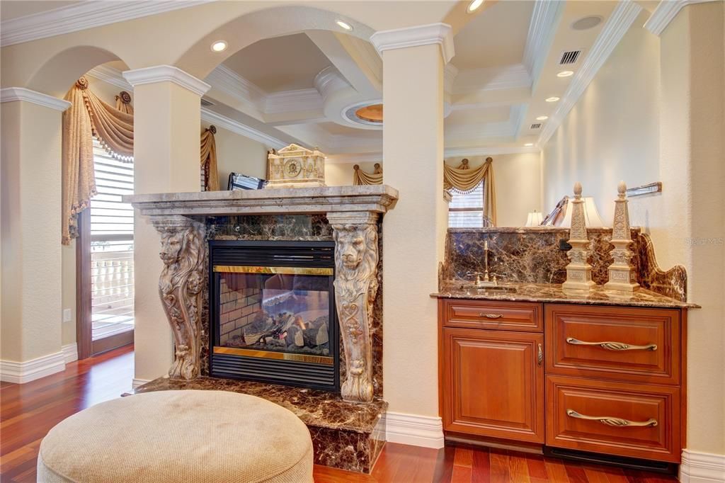 For Rent: $50,000 (5 beds, 5 baths, 8952 Square Feet)