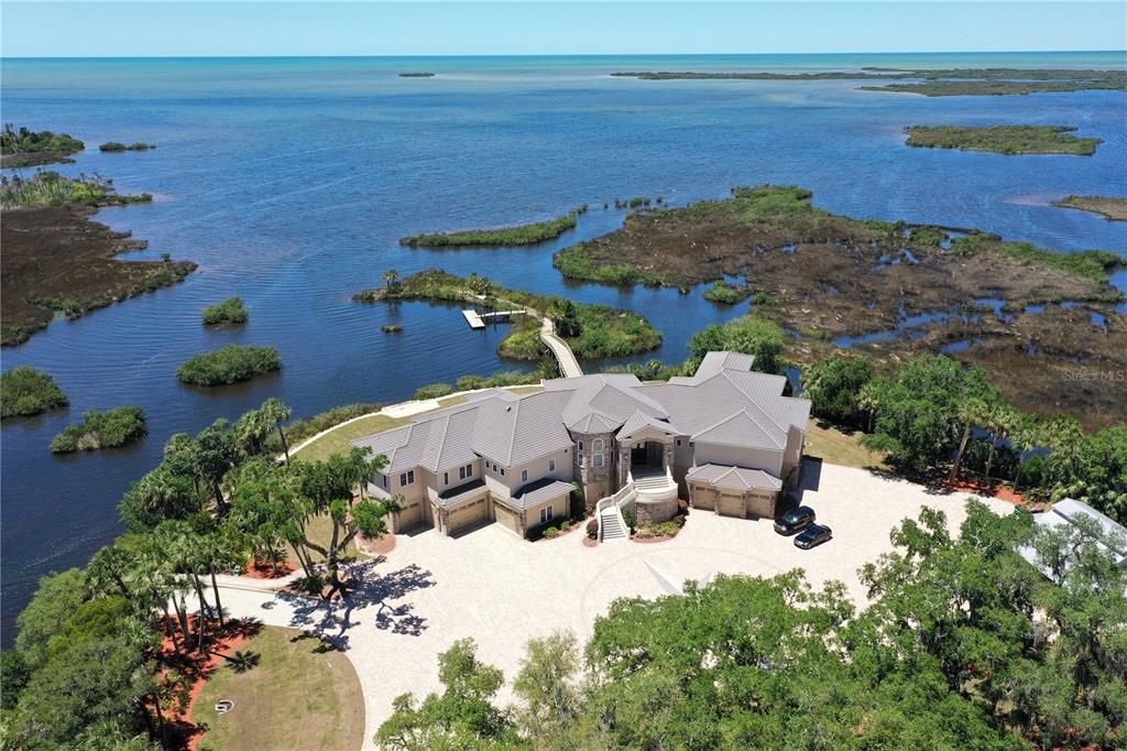 For Rent: $50,000 (5 beds, 5 baths, 8952 Square Feet)