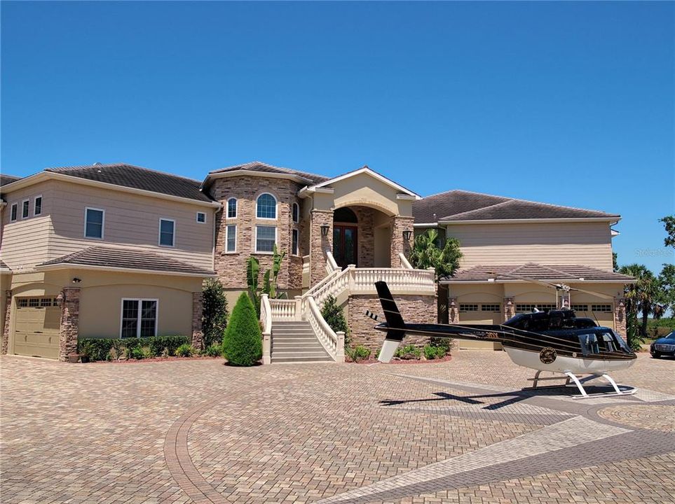 For Rent: $50,000 (5 beds, 5 baths, 8952 Square Feet)