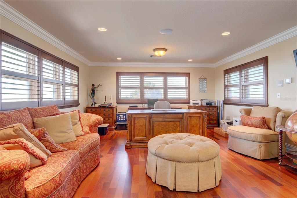 For Rent: $50,000 (5 beds, 5 baths, 8952 Square Feet)