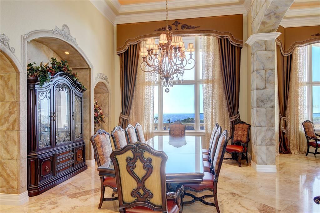 For Rent: $50,000 (5 beds, 5 baths, 8952 Square Feet)