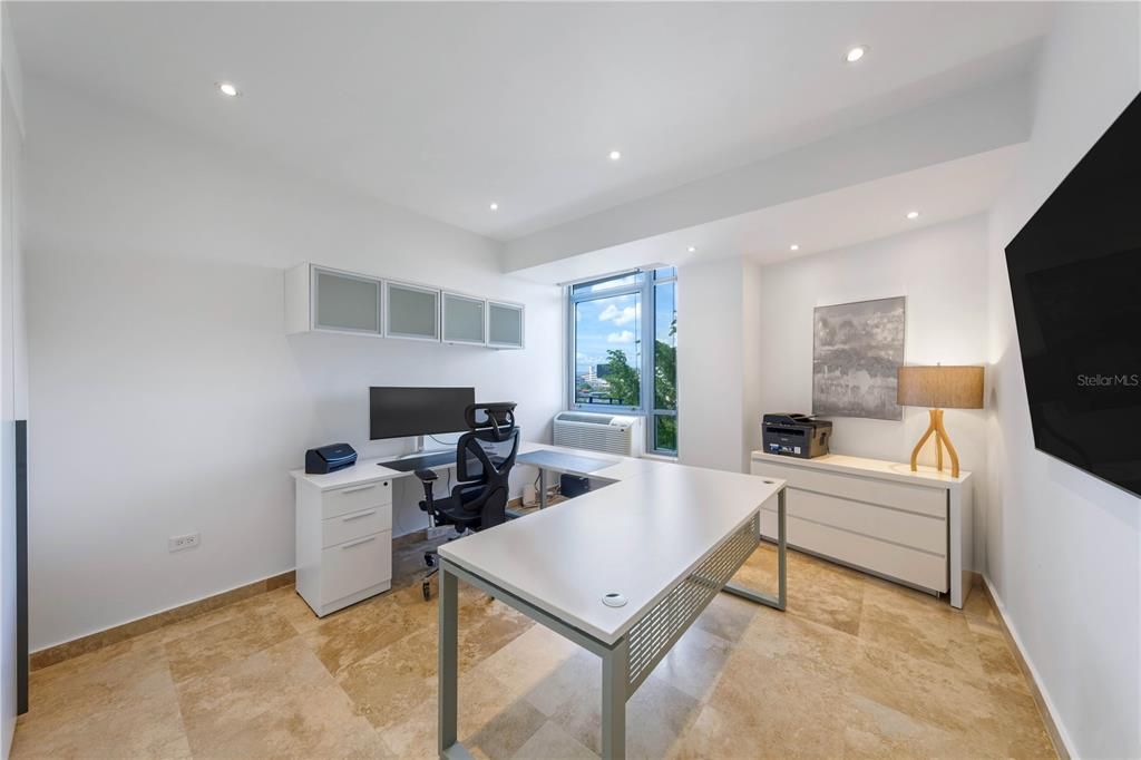 Active With Contract: $1,995,000 (4 beds, 3 baths, 2420 Square Feet)