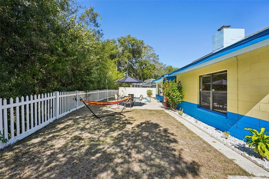 For Sale: $439,900 (3 beds, 2 baths, 2036 Square Feet)