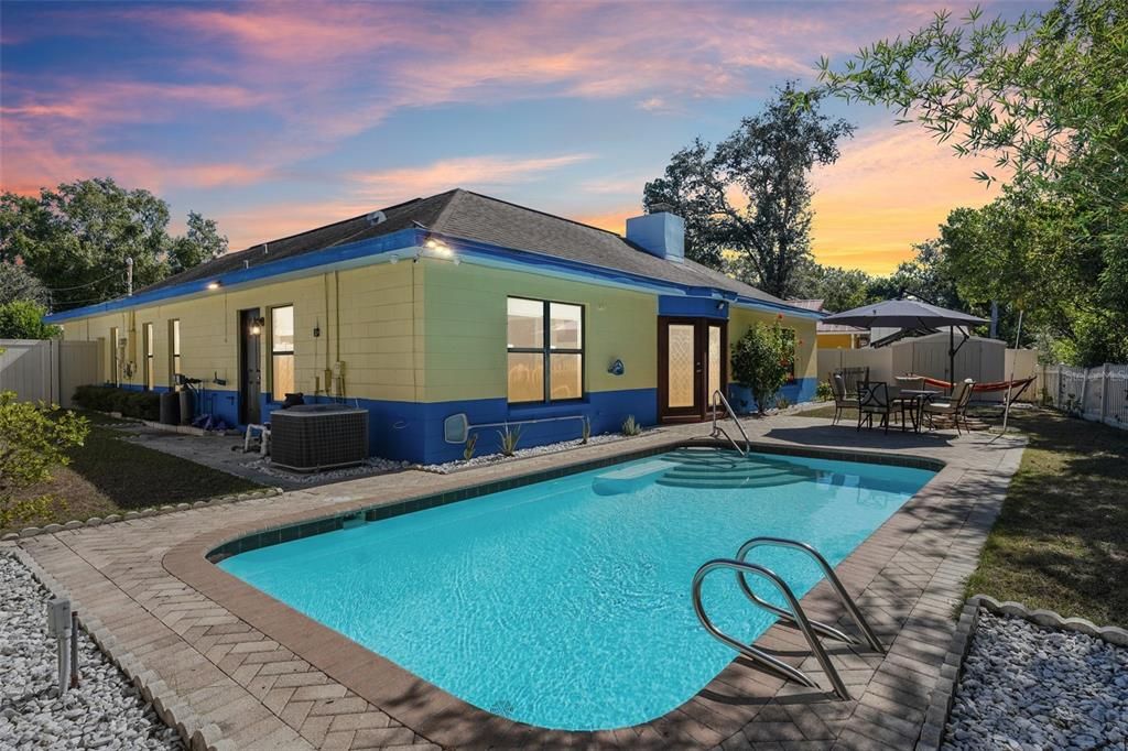 For Sale: $439,900 (3 beds, 2 baths, 2036 Square Feet)