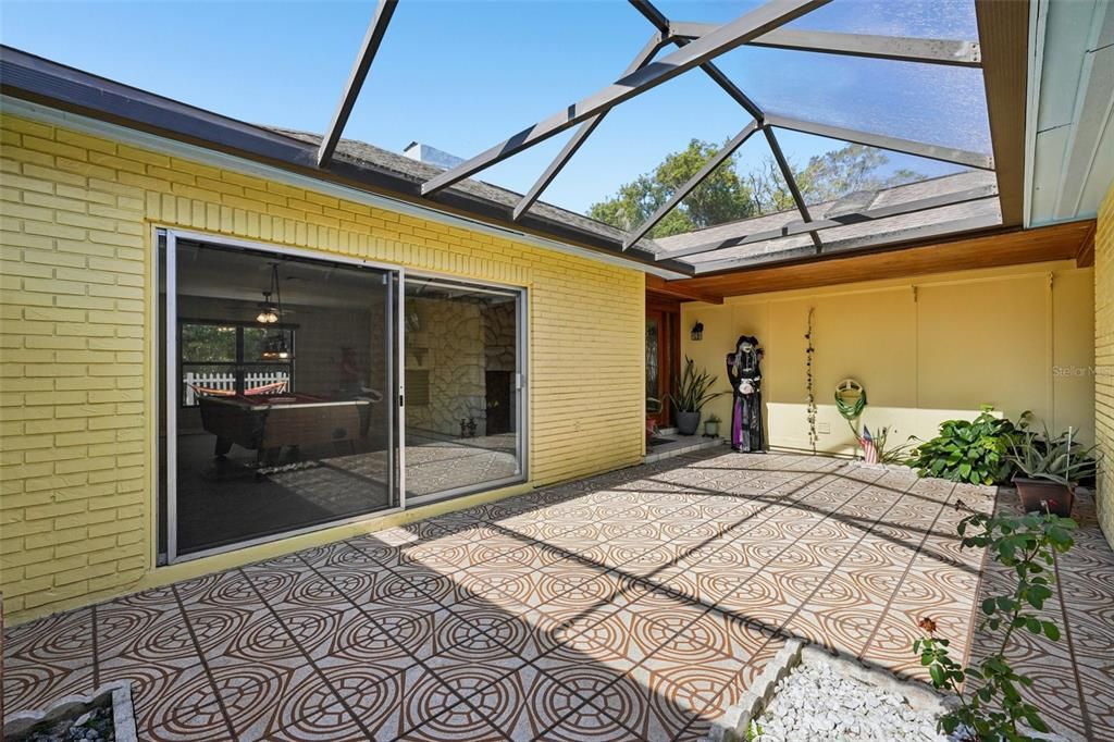 For Sale: $439,900 (3 beds, 2 baths, 2036 Square Feet)