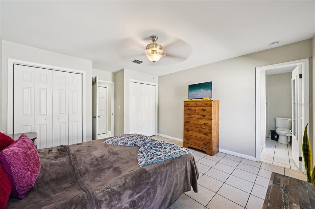 For Sale: $439,900 (3 beds, 2 baths, 2036 Square Feet)