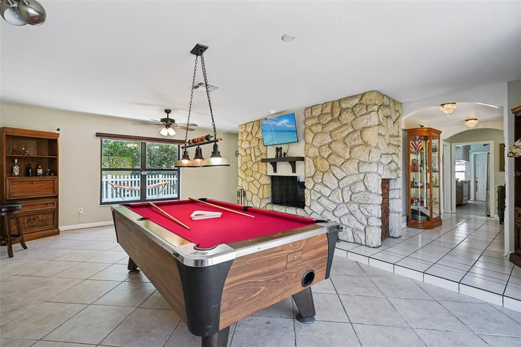 For Sale: $439,900 (3 beds, 2 baths, 2036 Square Feet)