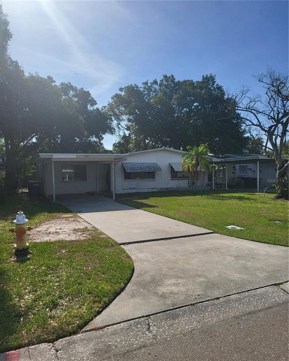 For Rent: $1,575 (2 beds, 1 baths, 975 Square Feet)