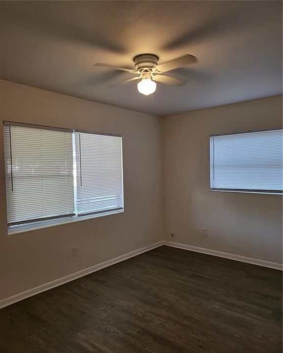 For Rent: $1,575 (2 beds, 1 baths, 975 Square Feet)