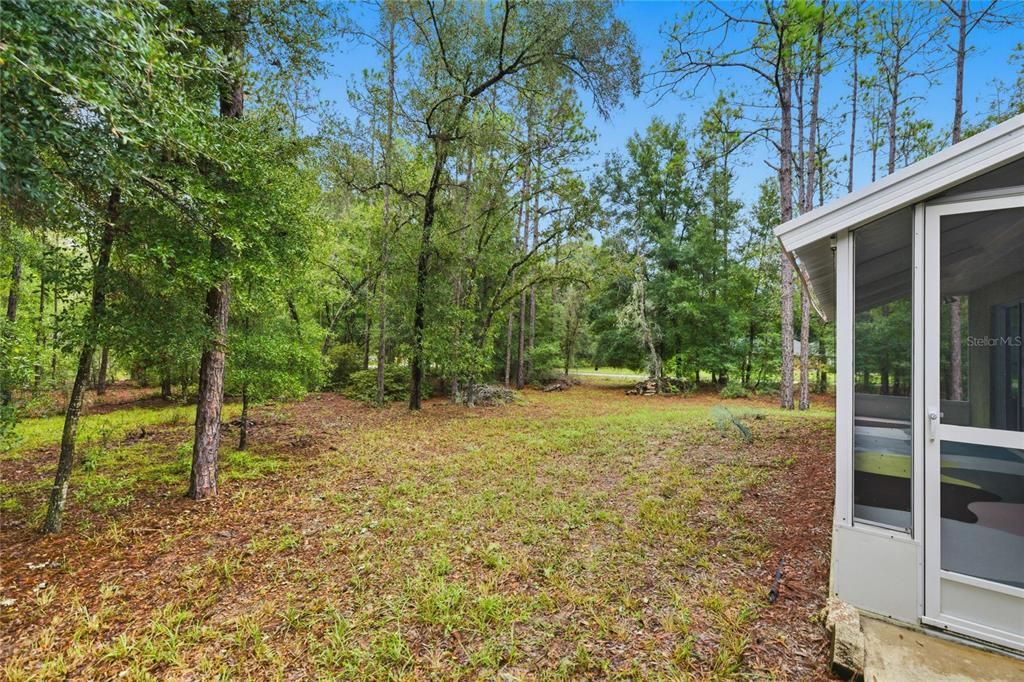 合同活跃: $371,474 (3 贝兹, 2 浴室, 2123 平方英尺)