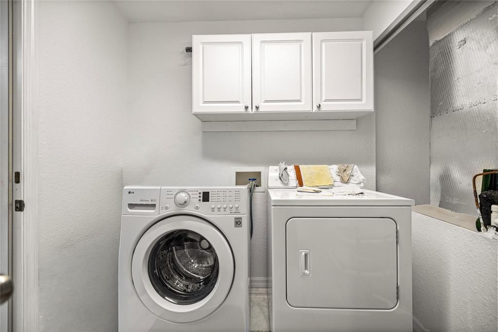 合同活跃: $371,474 (3 贝兹, 2 浴室, 2123 平方英尺)