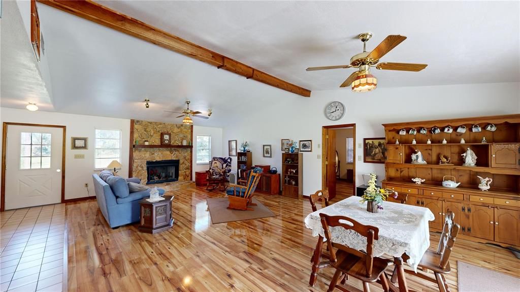 待售: $519,000 (3 贝兹, 2 浴室, 1944 平方英尺)