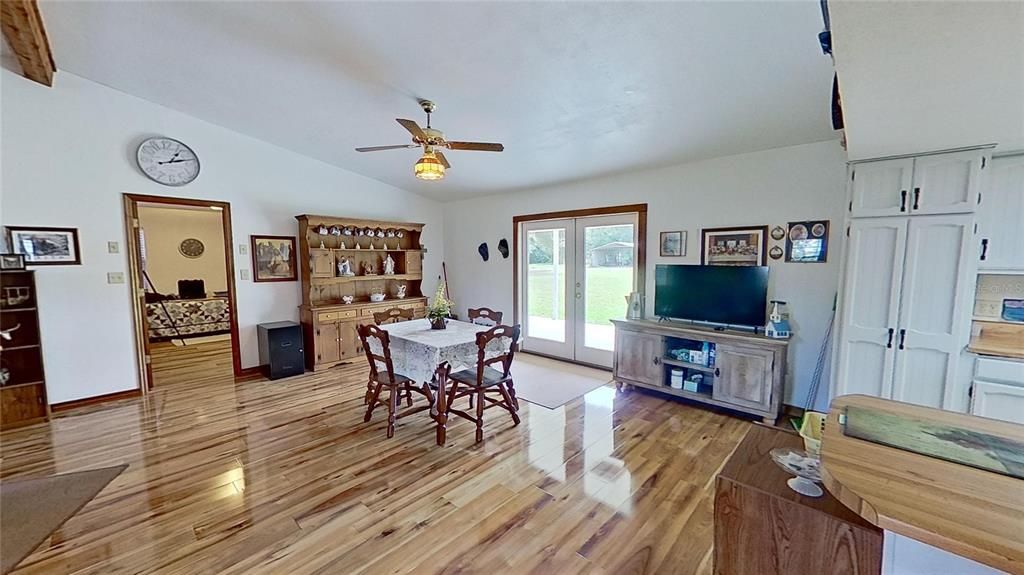 待售: $519,000 (3 贝兹, 2 浴室, 1944 平方英尺)