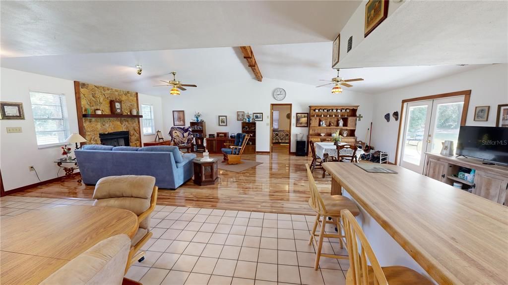 待售: $519,000 (3 贝兹, 2 浴室, 1944 平方英尺)