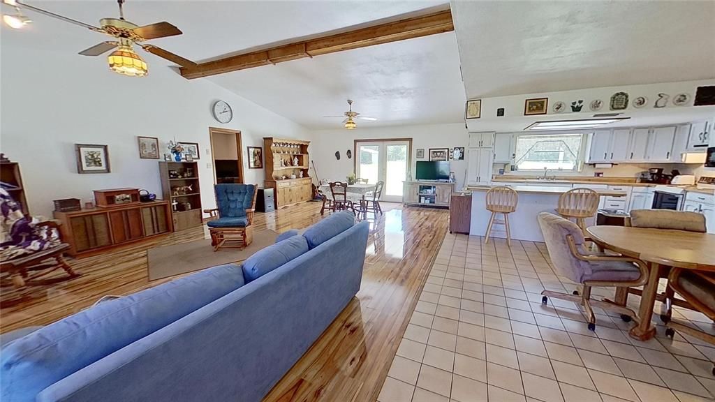 待售: $519,000 (3 贝兹, 2 浴室, 1944 平方英尺)